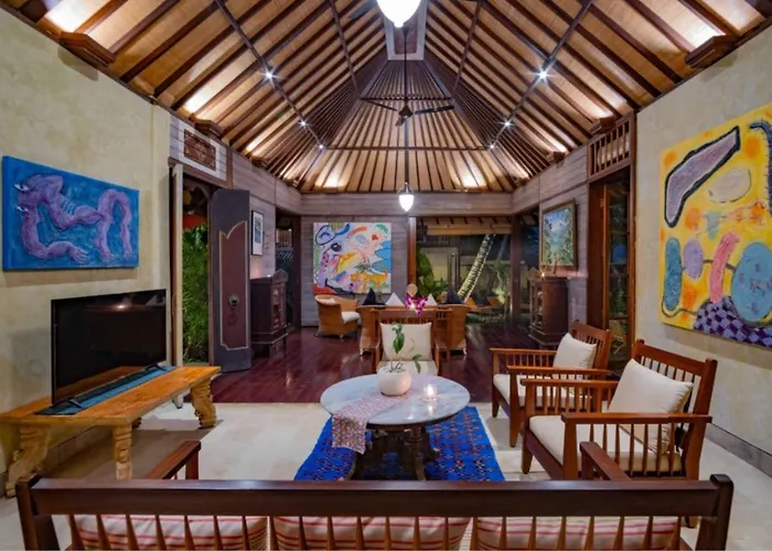 Villa Amaru Luxury Villa,