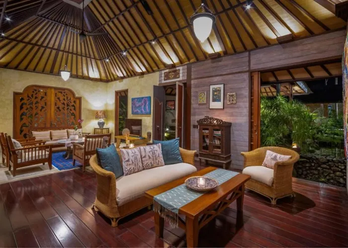 Villa Amaru Luxury Villa,